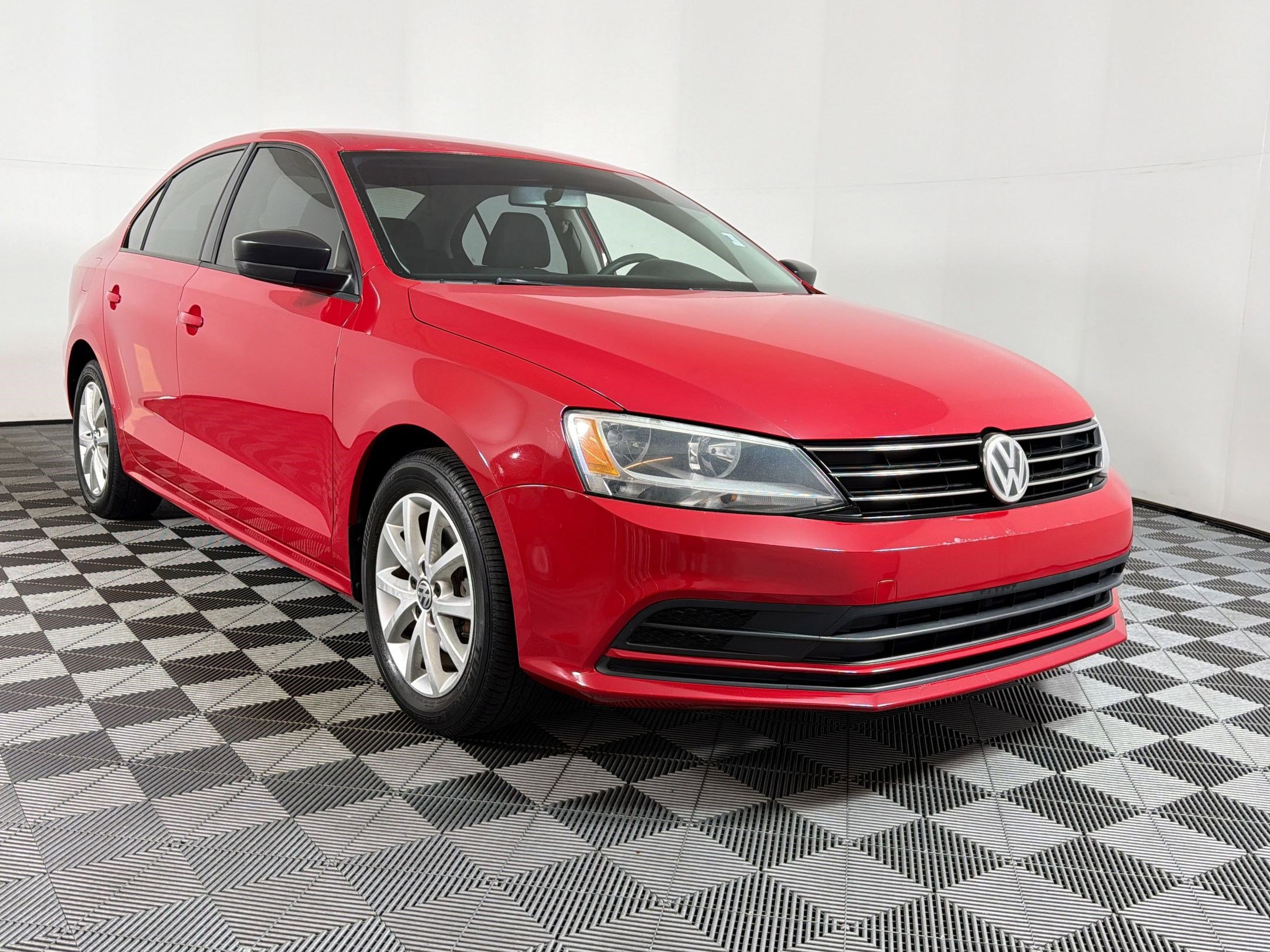 Used 2015 Volkswagen Jetta SE FWD image 18