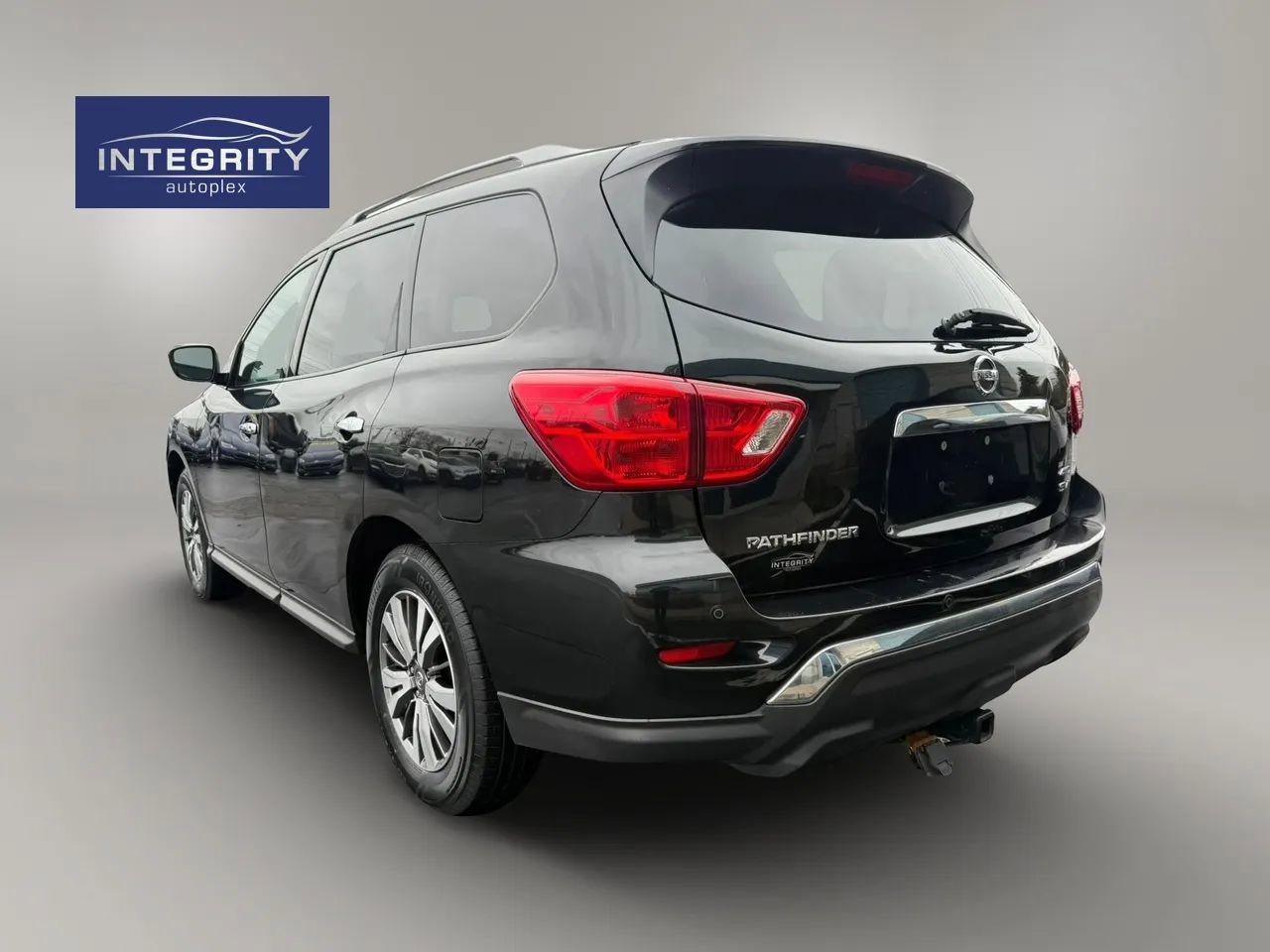 Used 2019 Nissan Pathfinder SV AWD/4WD image 5