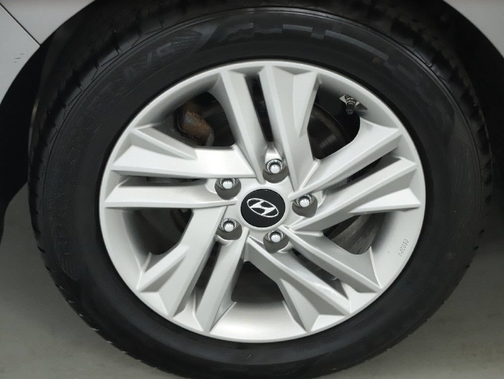 Used 2020 Hyundai Elantra Value Edition w/ Cargo Package (C1) FWD image 12