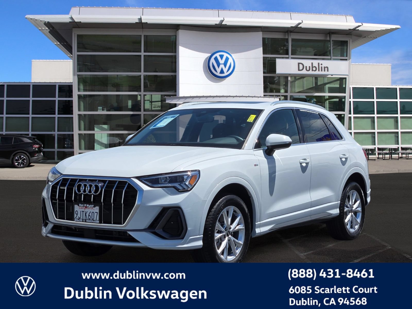 Used 2024 Audi Q3 2.0T Premium w/ Convenience Package AWD/4WD image 8