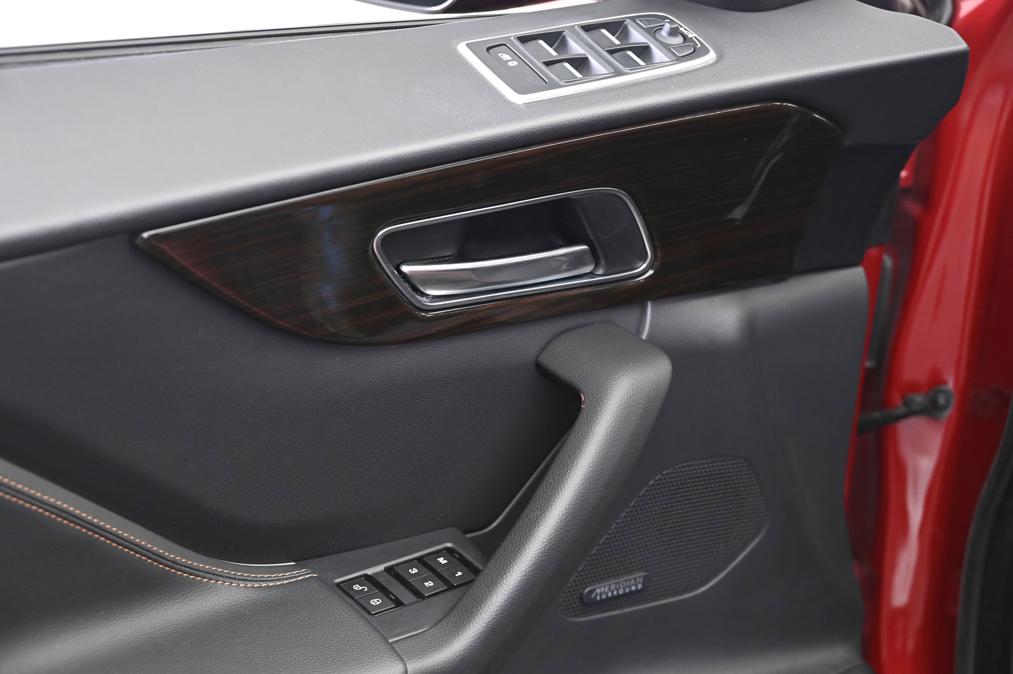 Used 2020 Jaguar F-PACE Prestige image 27