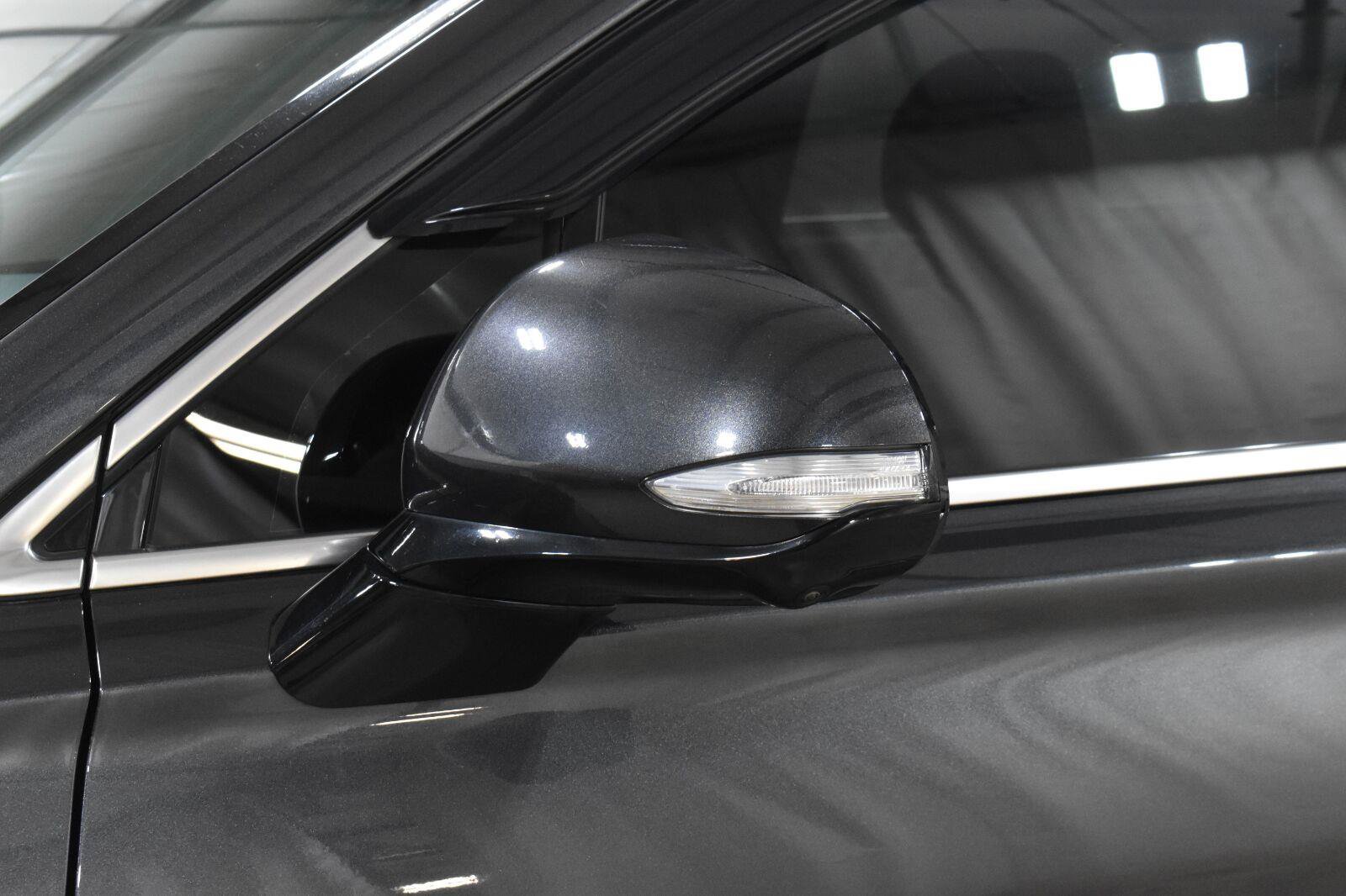 Used 2021 Hyundai Santa Fe Calligraphy AWD/4WD image 8