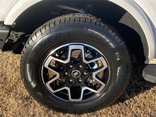 Used 2022 Ford Bronco Outer Banks image 10