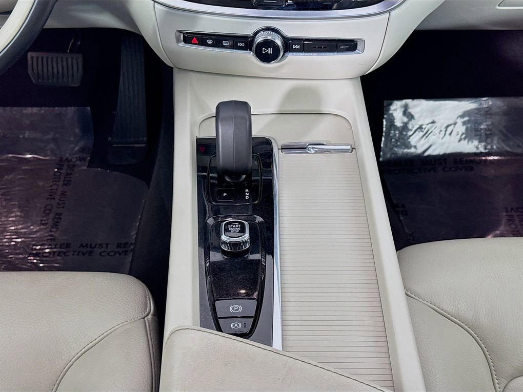 Used 2024 Volvo S60 B5 Core image 35