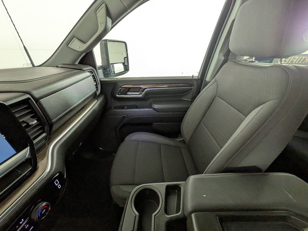 Certified 2024 Chevrolet Silverado 2500 LT image 26