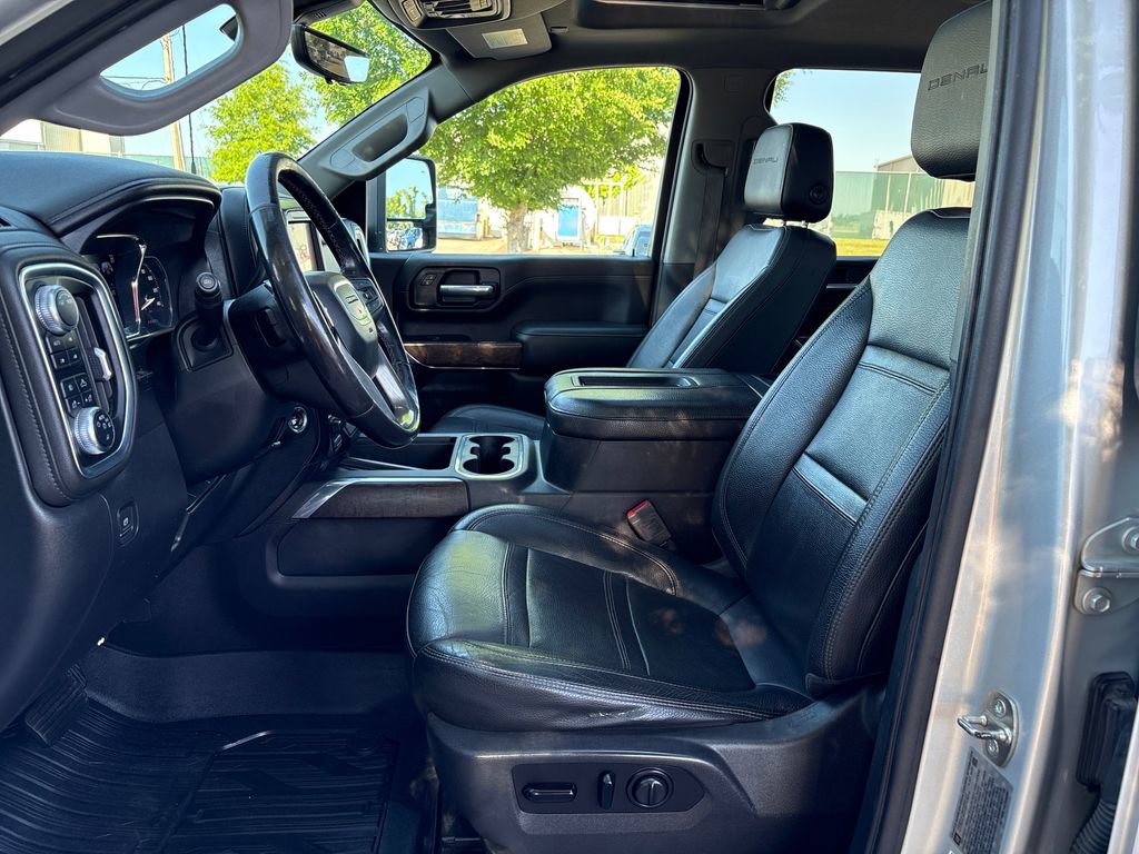 Used 2020 GMC Sierra 2500 Denali w/ Denali Ultimate Package AWD/4WD image 12