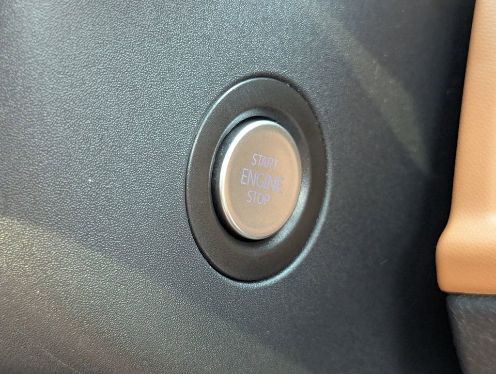 New 2025 Volkswagen ID. Buzz Pro S Plus image 15