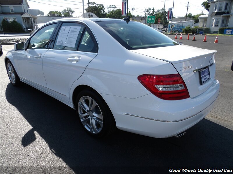 Used 2013 Mercedes-Benz C 300 4MATIC Sedan w/ Multimedia Pkg image 7