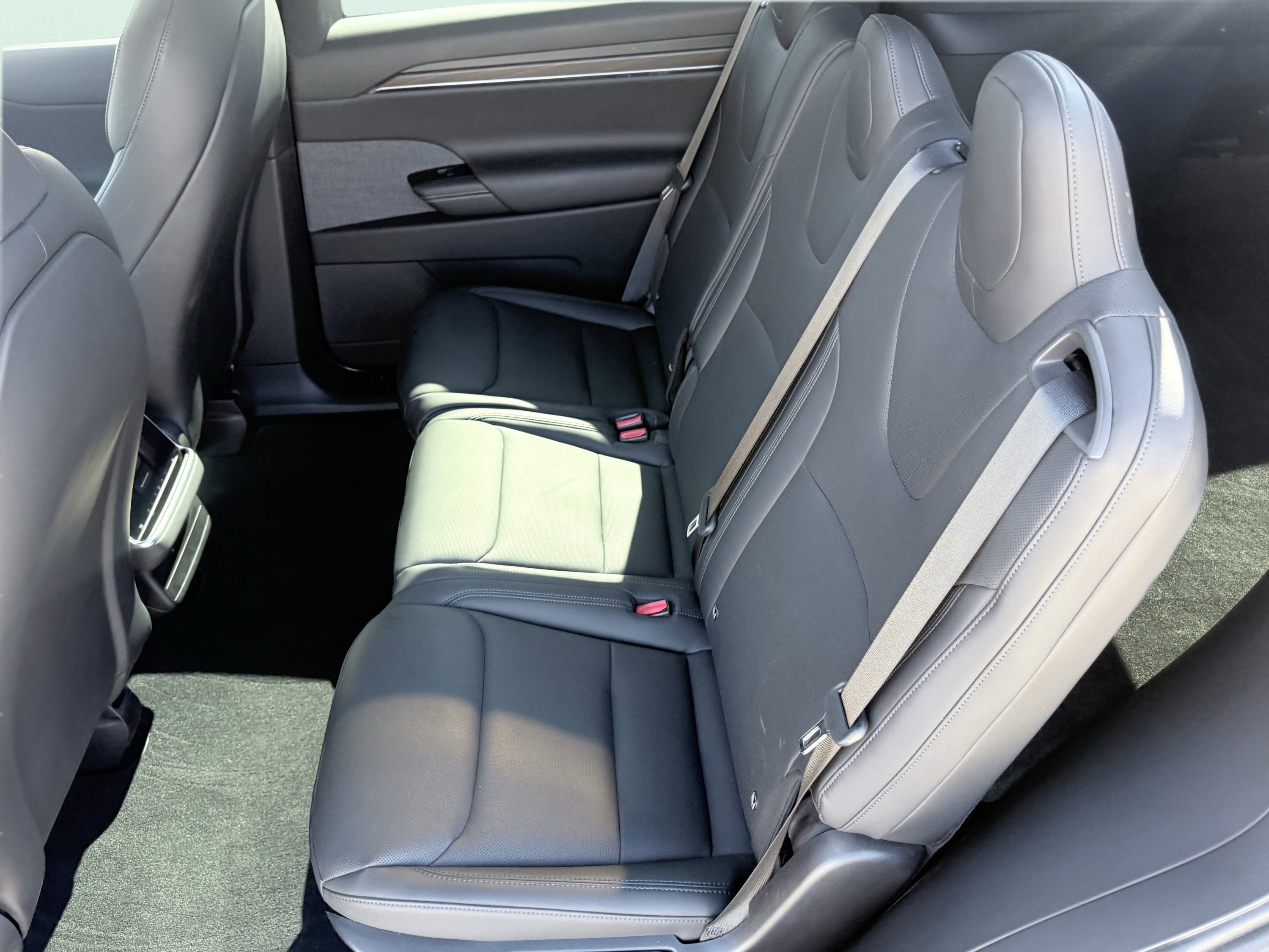 Used 2024 Tesla Model X Long Range image 38