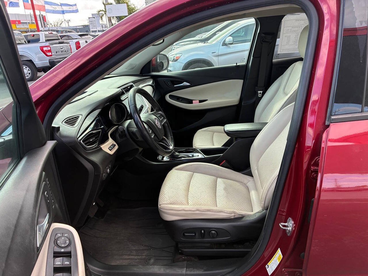 Used 2021 Buick Encore GX Essence w/ Advanced Technology Package FWD image 4