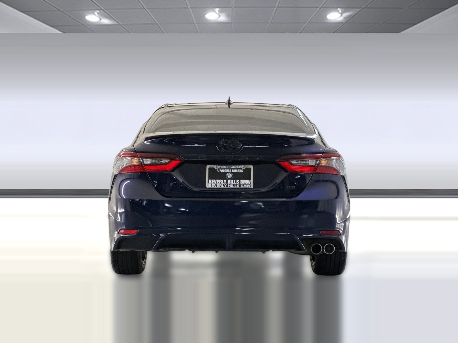Used 2021 Toyota Camry SE image 9