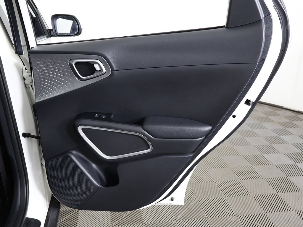 Used 2024 Kia Soul LX w/ Option Group 015 image 24