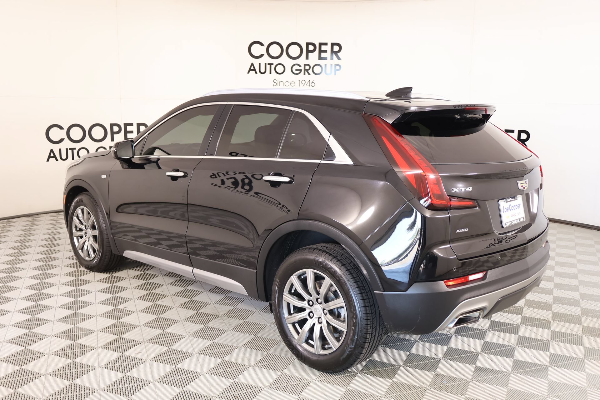 Used 2022 Cadillac XT4 Premium Luxury w/ Safety Alert Package AWD/4WD image 21