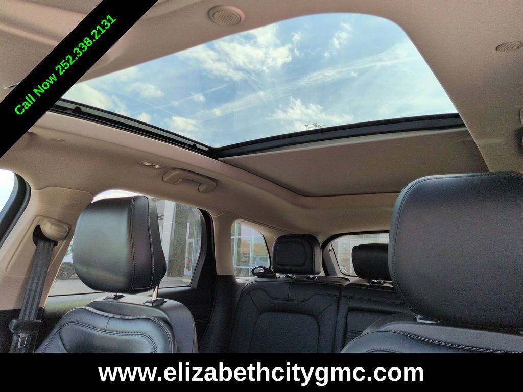 Used 2025 Lincoln Corsair Reserve w/ Equipment Group 202A image 23