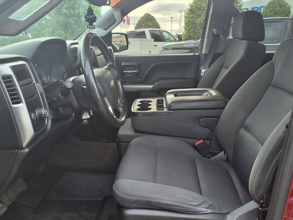 Used 2018 Chevrolet Silverado 1500 LT w/ LT Eassist Package RWD image 11