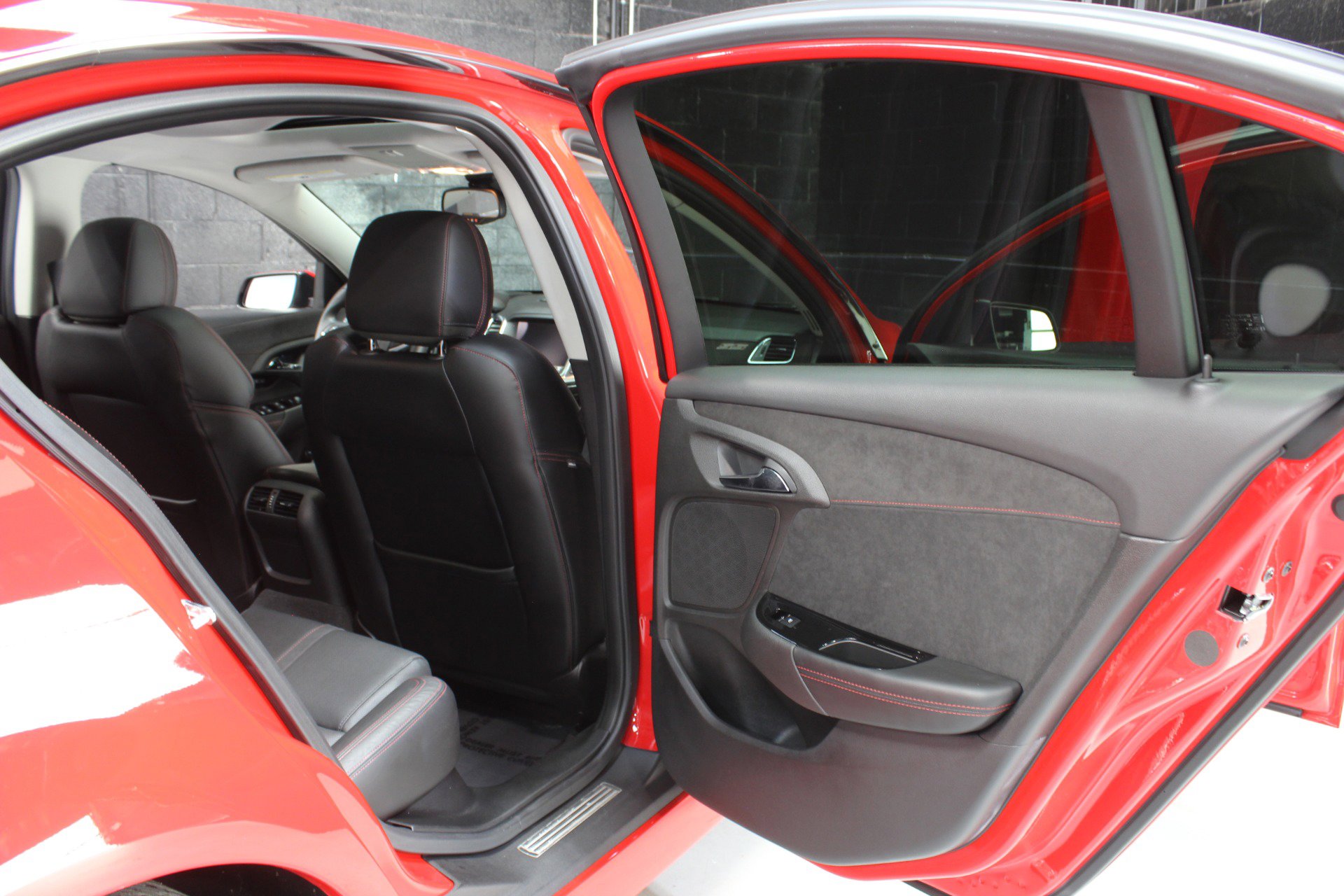 Used 2014 Chevrolet SS RWD image 48