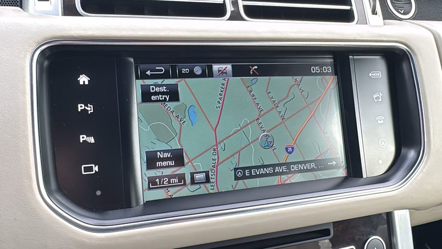 Used 2016 Land Rover Range Rover Supercharged image 25