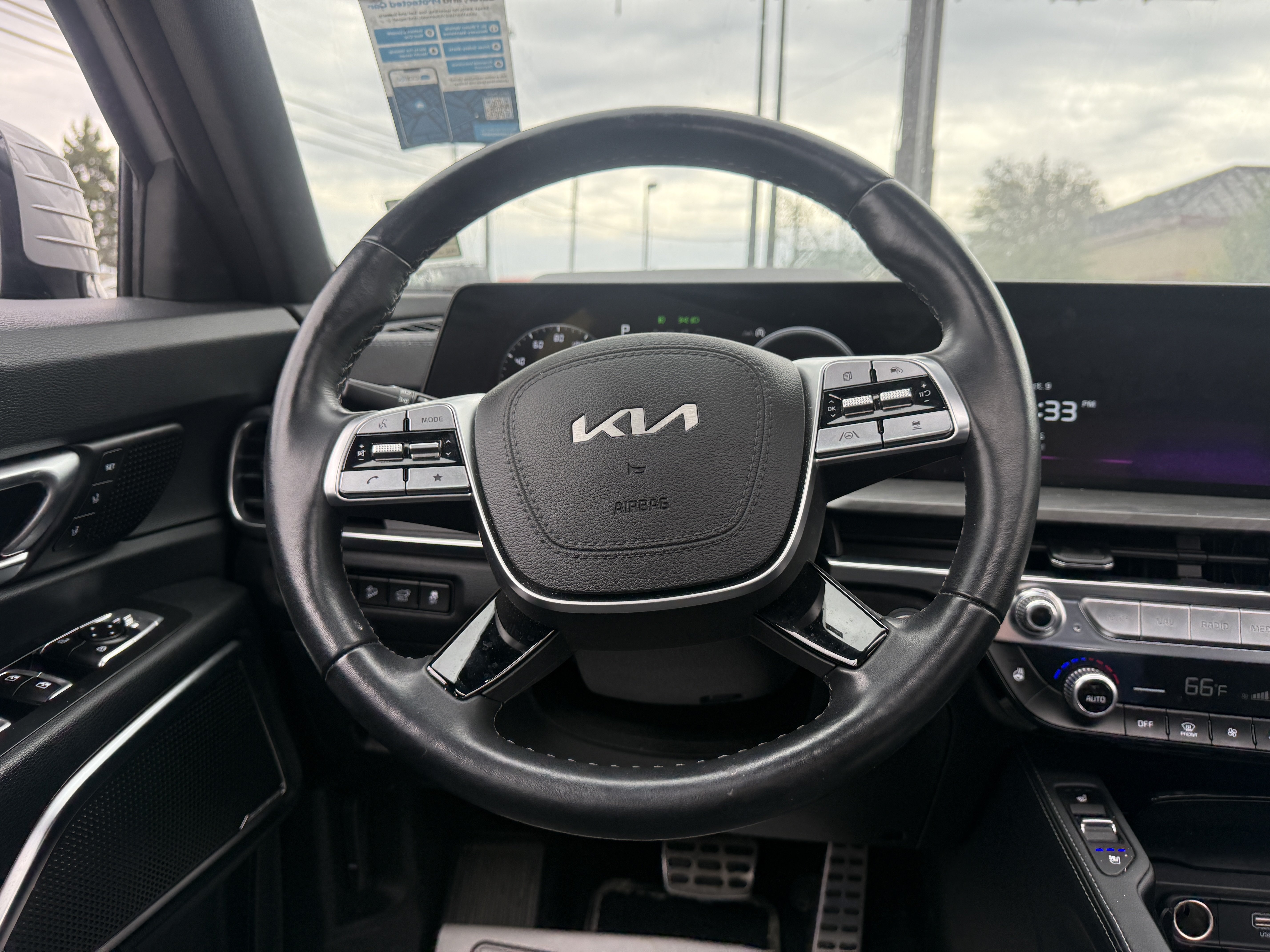 Used 2024 Kia Telluride SX AWD/4WD image 14