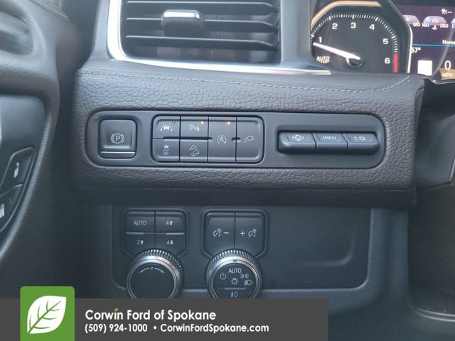 Used 2021 GMC Yukon XL Denali w/ Denali Premium Package image 28