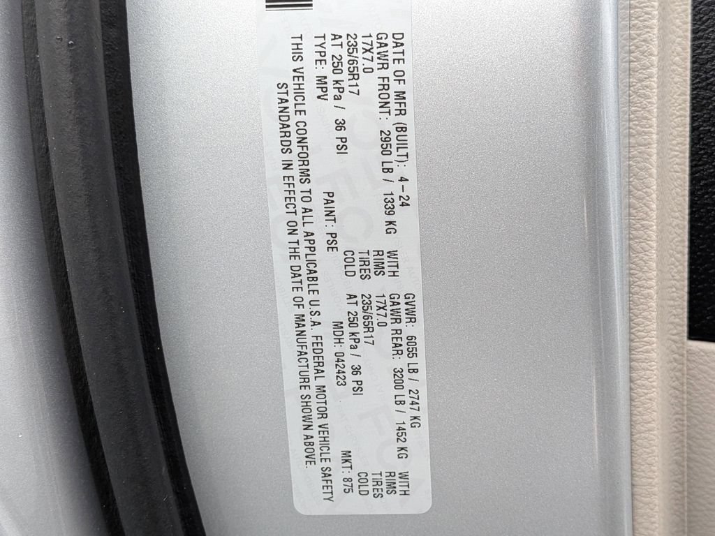 Used 2024 Chrysler Pacifica Touring-L FWD image 34