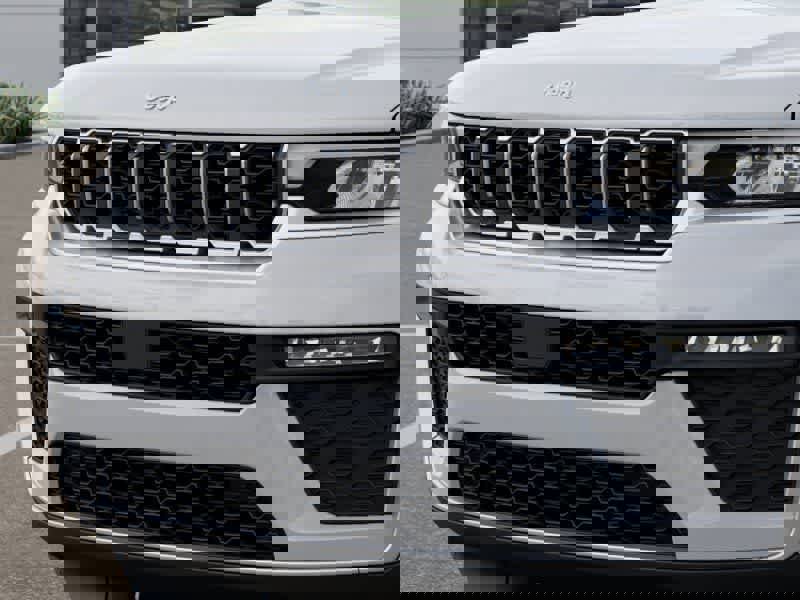 New 2026 Jeep Grand Cherokee Limited image 11