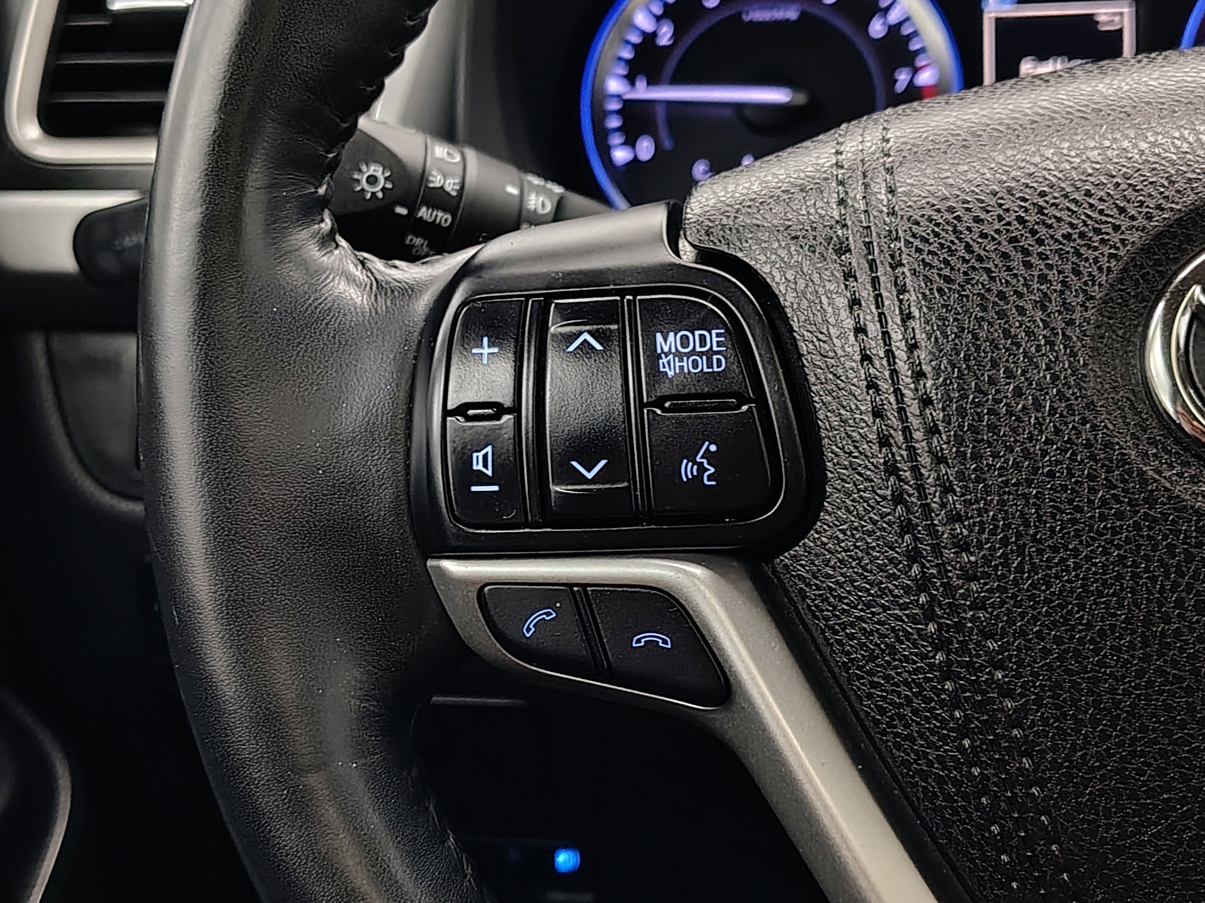 Used 2018 Toyota Highlander Limited Platinum w/ Protection Package #3 AWD/4WD image 40