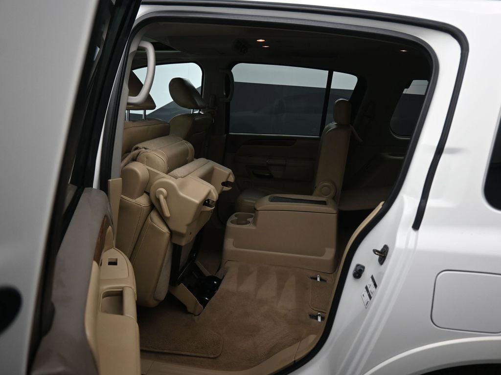 Used 2011 Nissan Armada Platinum w/ 2nd Row Captain Seat Pkg image 33