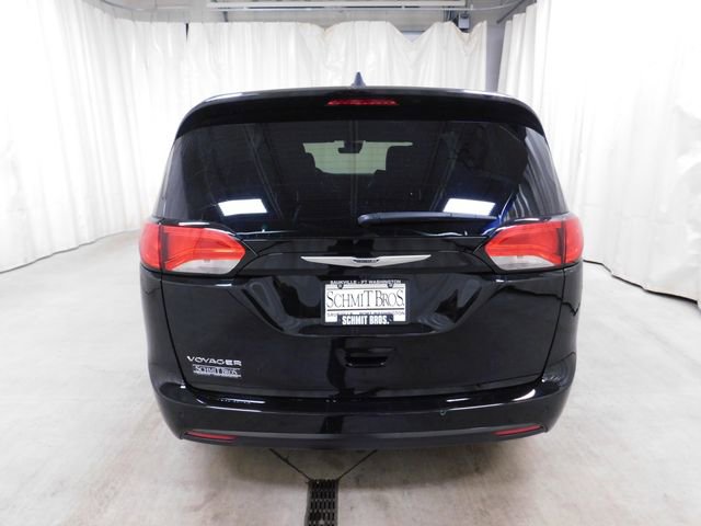 New 2026 Chrysler Voyager LX image 7