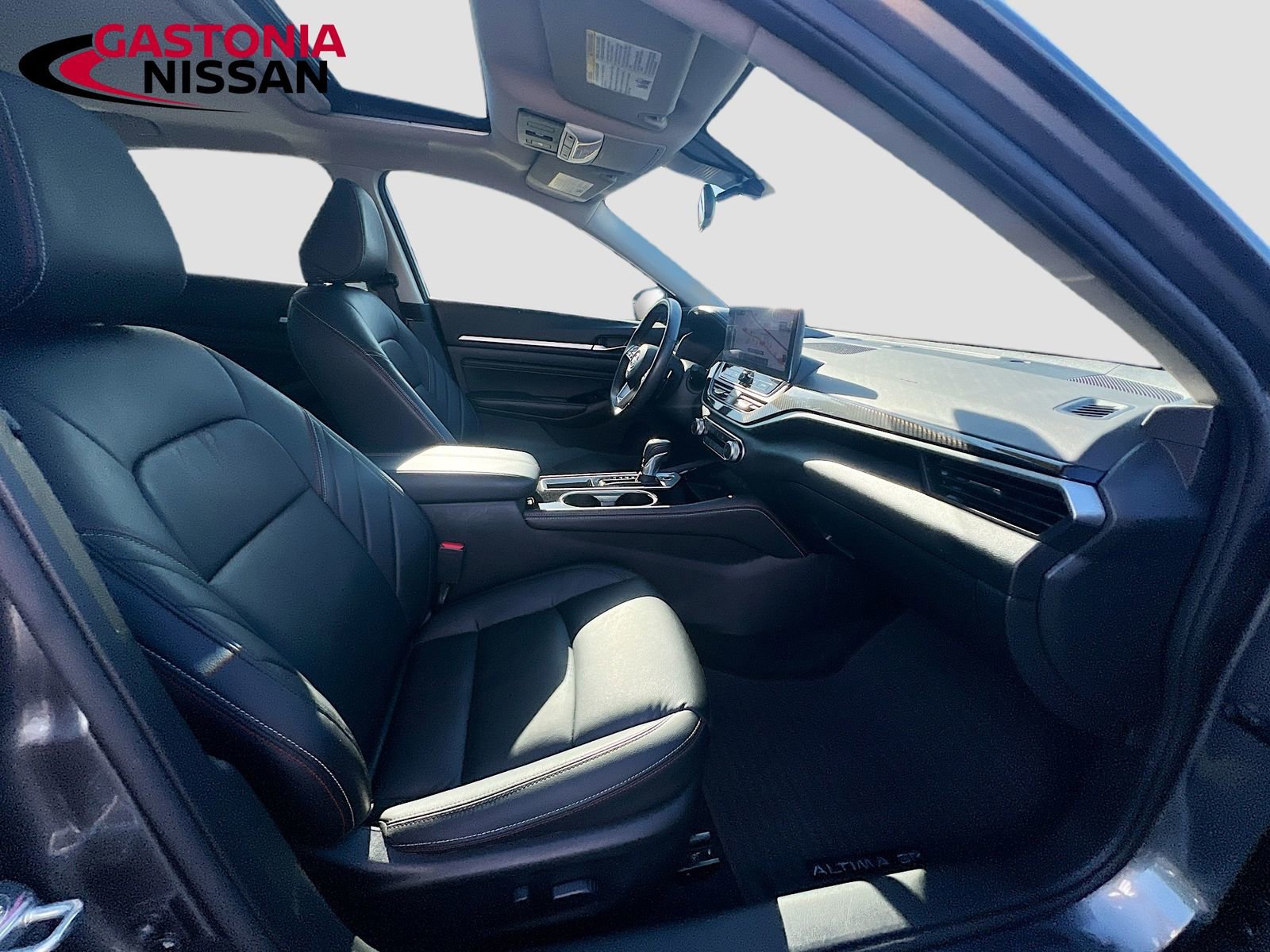 Used 2023 Nissan Altima 2.5 SR w/ SR Premium Package image 37