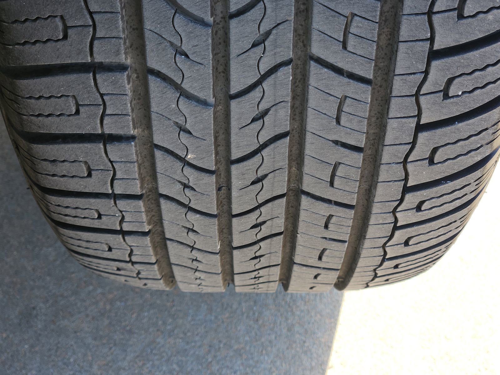 Used 2015 Ford Edge Titanium w/ Equipment Group 301A image 15