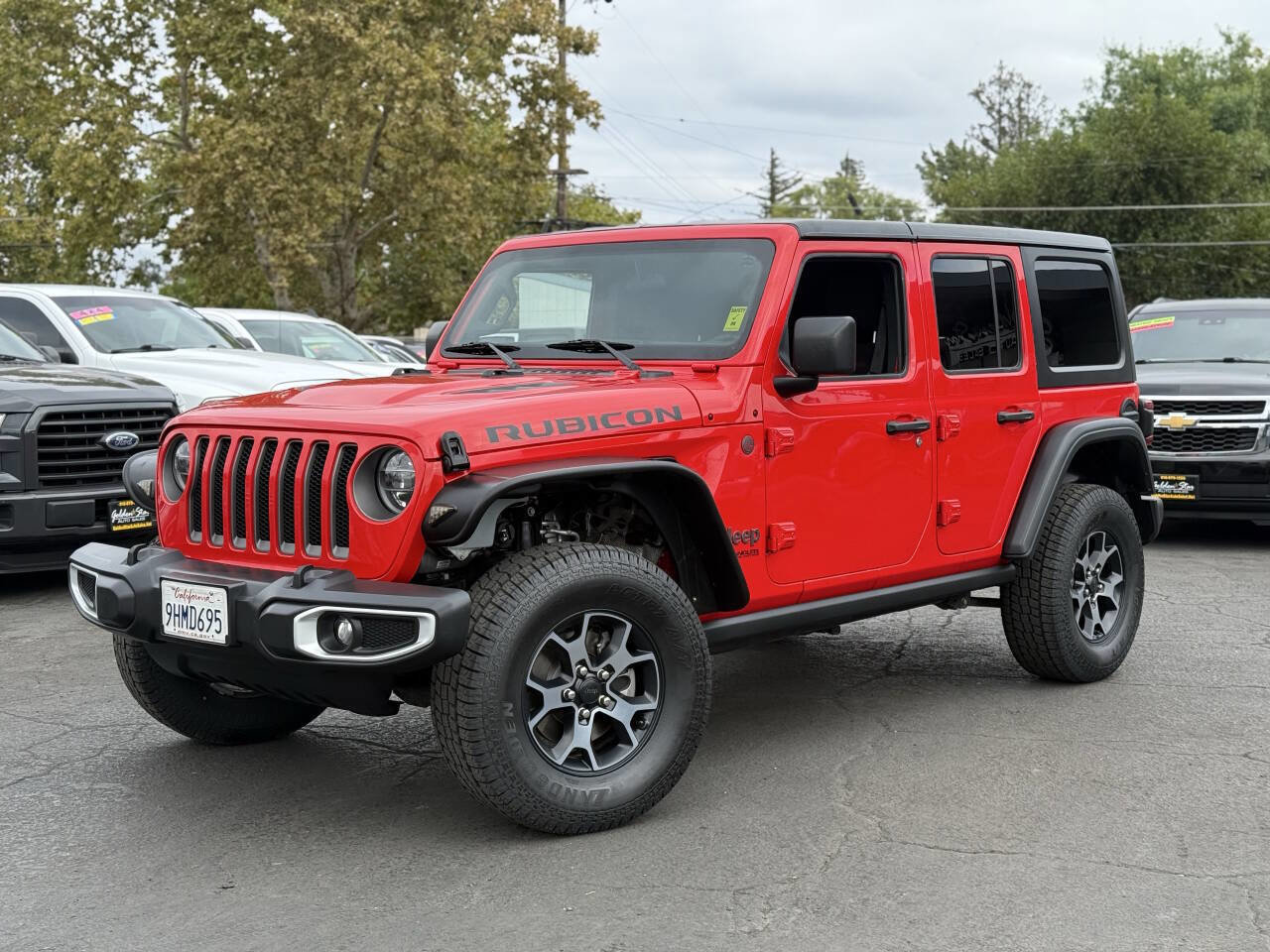 Used 2019 Jeep Wrangler Unlimited Rubicon w/ LED Lighting Group image 2