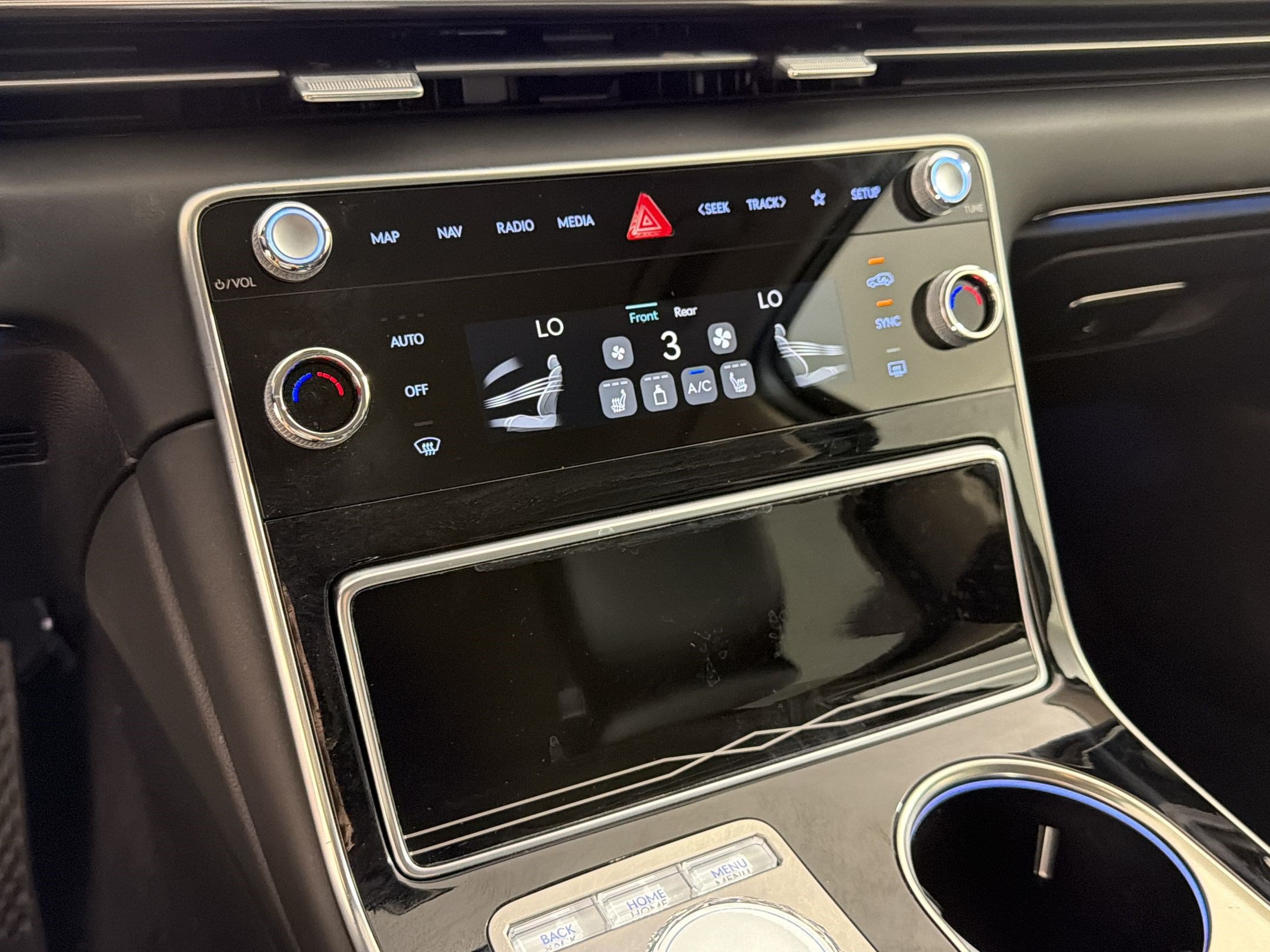 Used 2025 Genesis GV80 2.5T Standard AWD/4WD image 18
