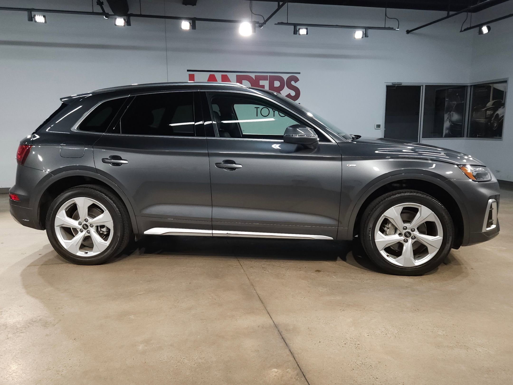 Used 2023 Audi Q5 2.0T Premium Plus image 8