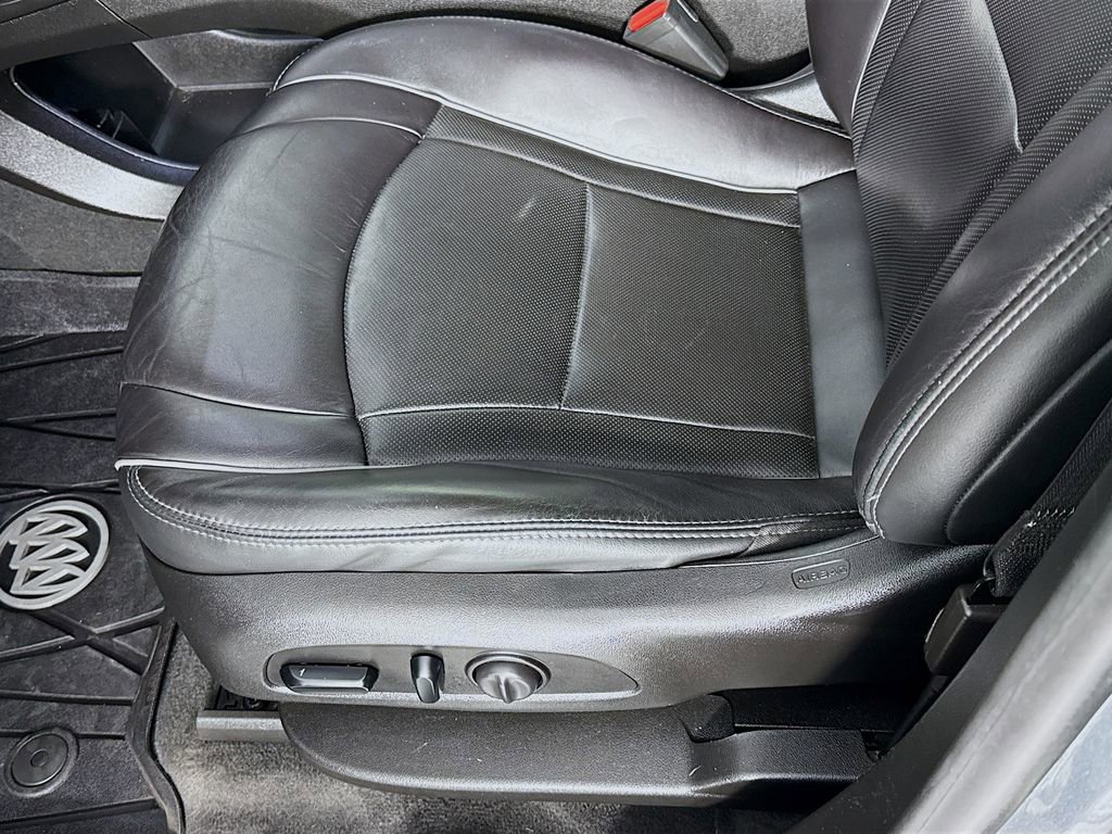 Used 2019 Buick Enclave Avenir w/ Avenir Technology Package AWD/4WD image 20