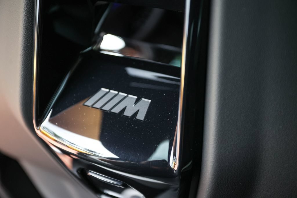 Used 2026 BMW M5 Touring AWD/4WD image 54