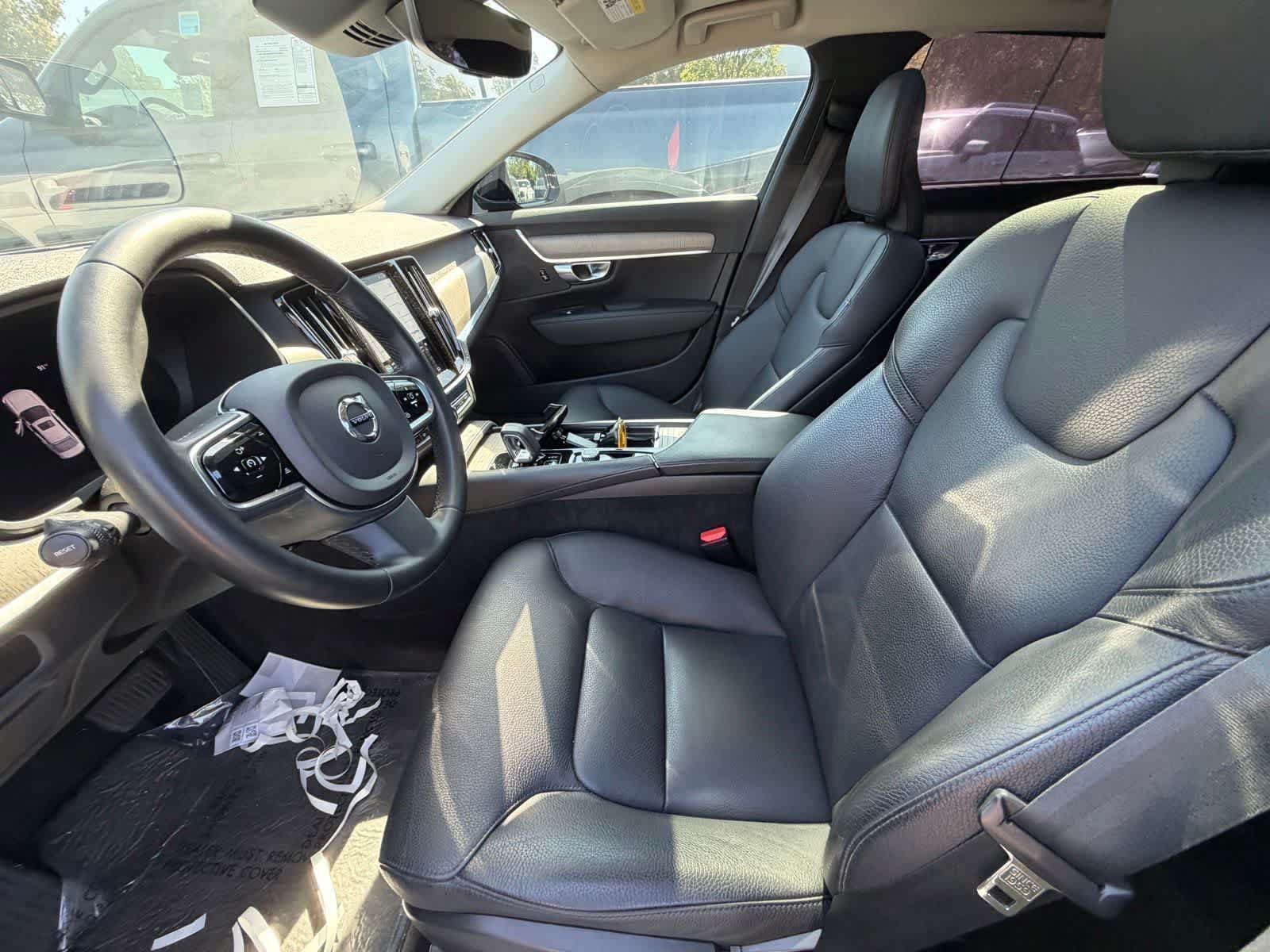 Used 2023 Volvo S90 B6 Plus AWD/4WD image 6