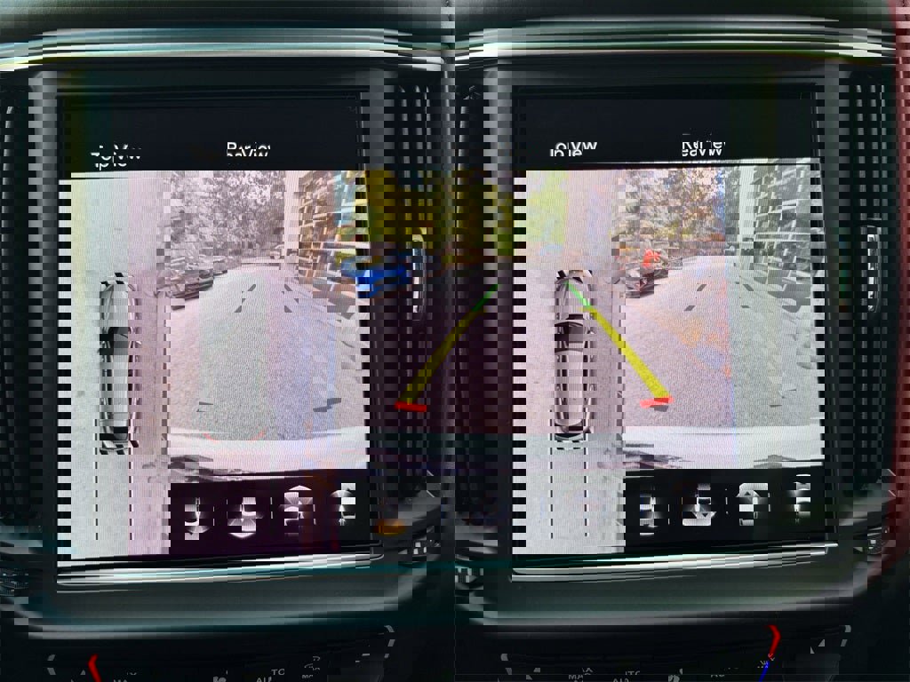 Used 2023 Maserati Levante Trofeo image 77