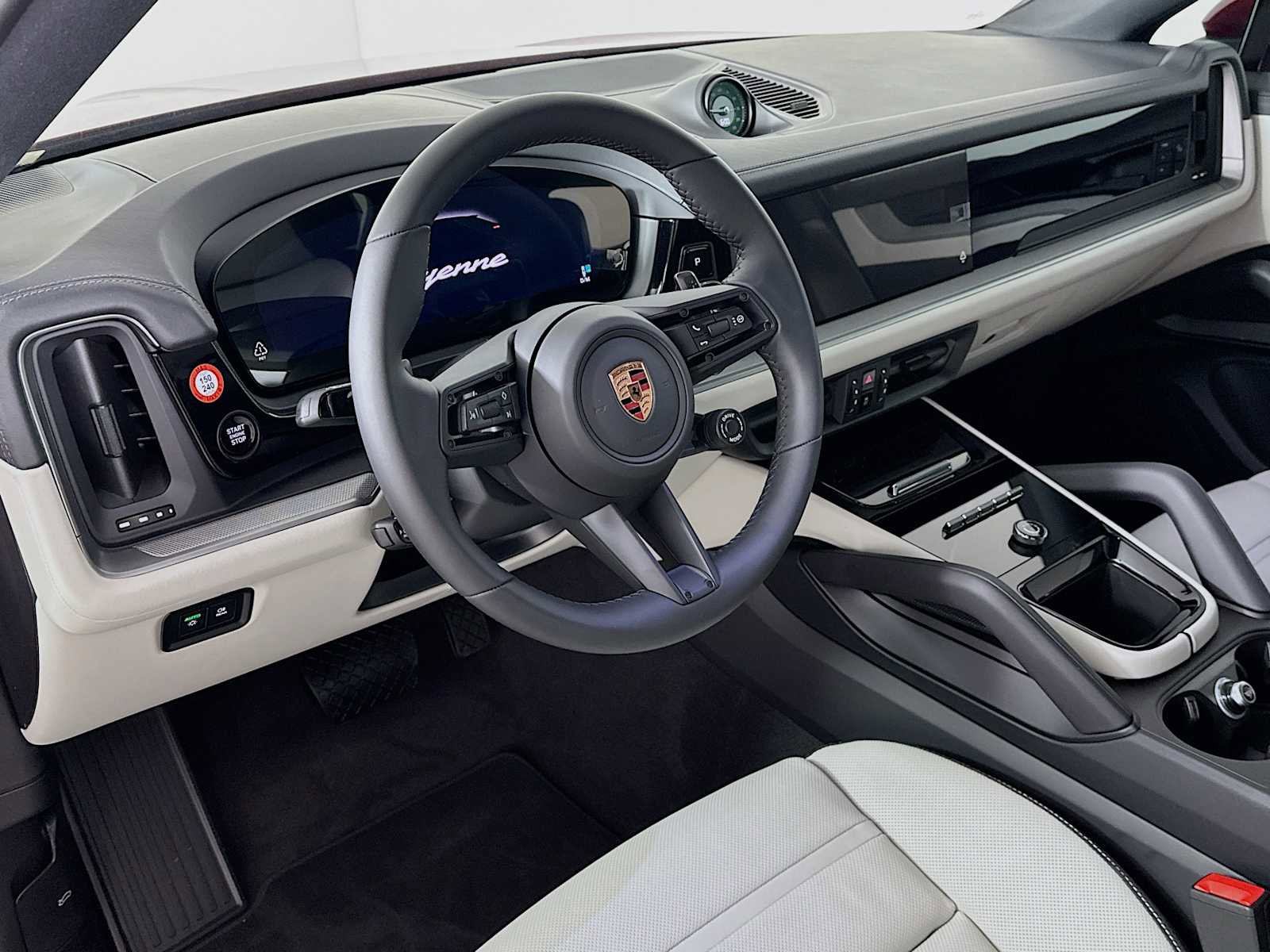 New 2026 Porsche Cayenne Coupe image 4