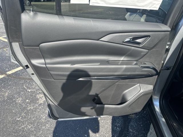 New 2025 Chevrolet Traverse LT w/ Sun and Wheel Package image 23