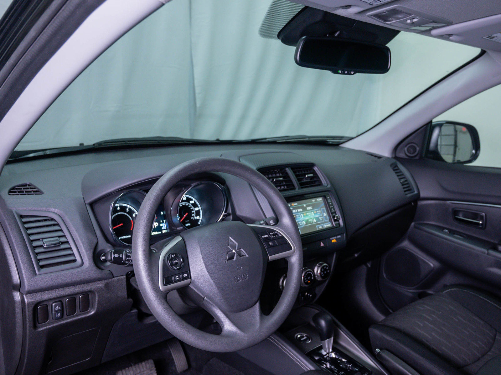 Used 2025 Mitsubishi Outlander Sport ES AWD/4WD image 19