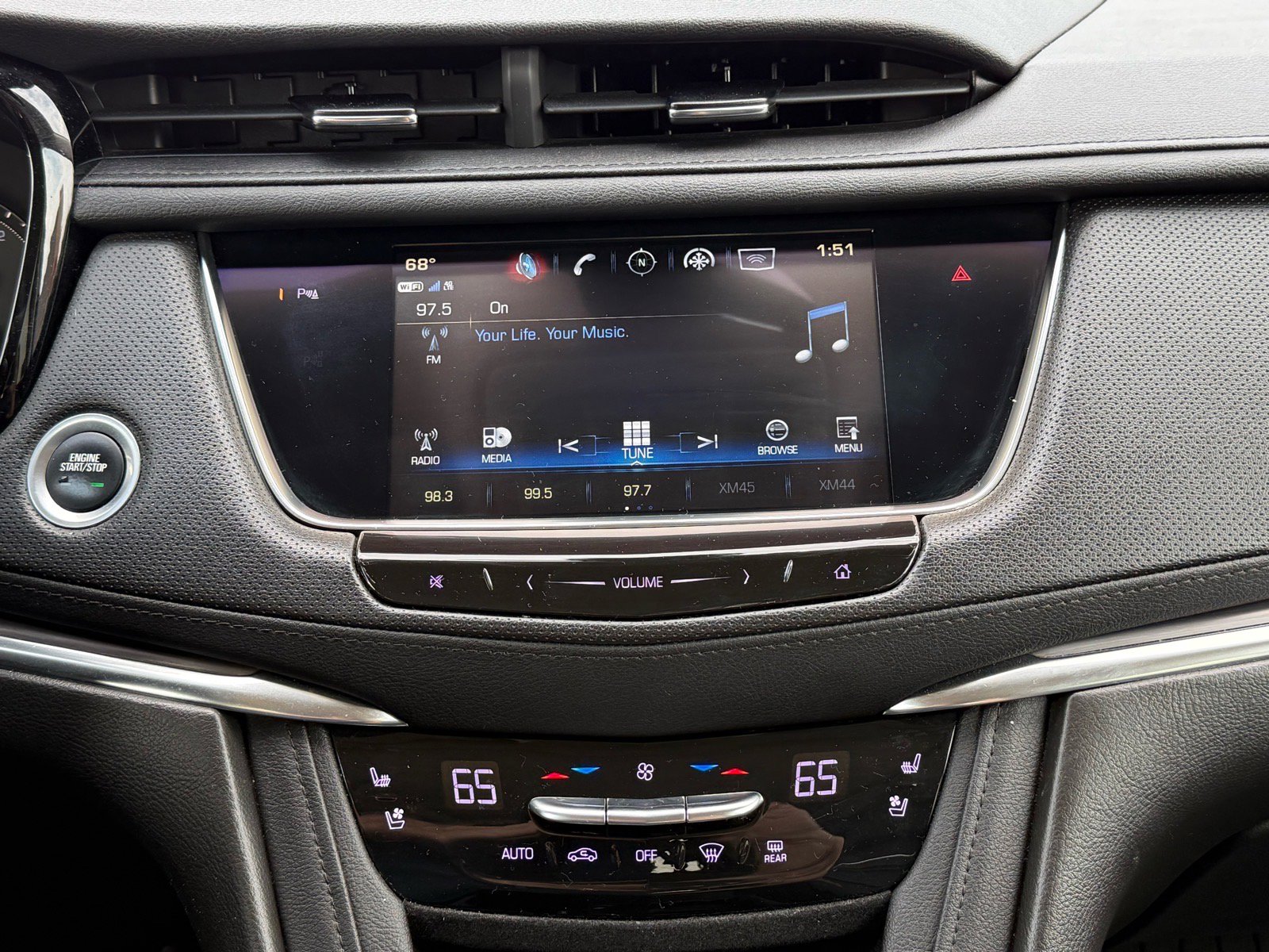 Used 2019 Cadillac XT5 Premium Luxury FWD image 17