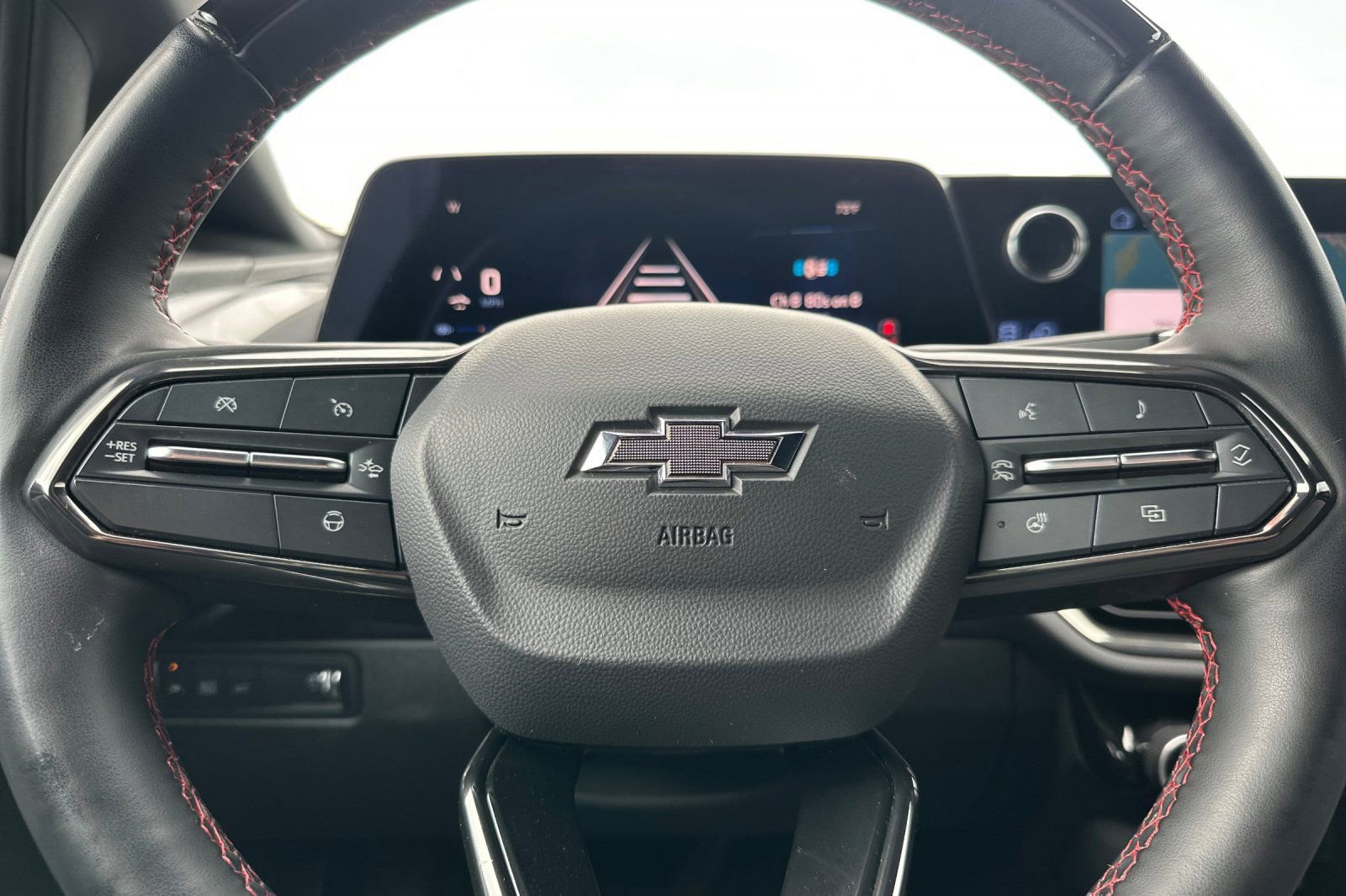 Certified 2024 Chevrolet Equinox EV RS image 34