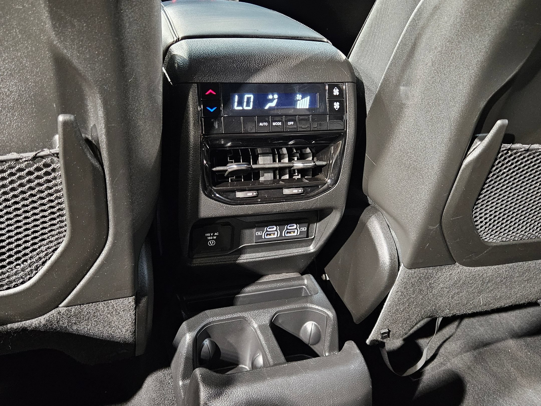 Used 2025 Jeep Grand Cherokee L Laredo RWD image 37