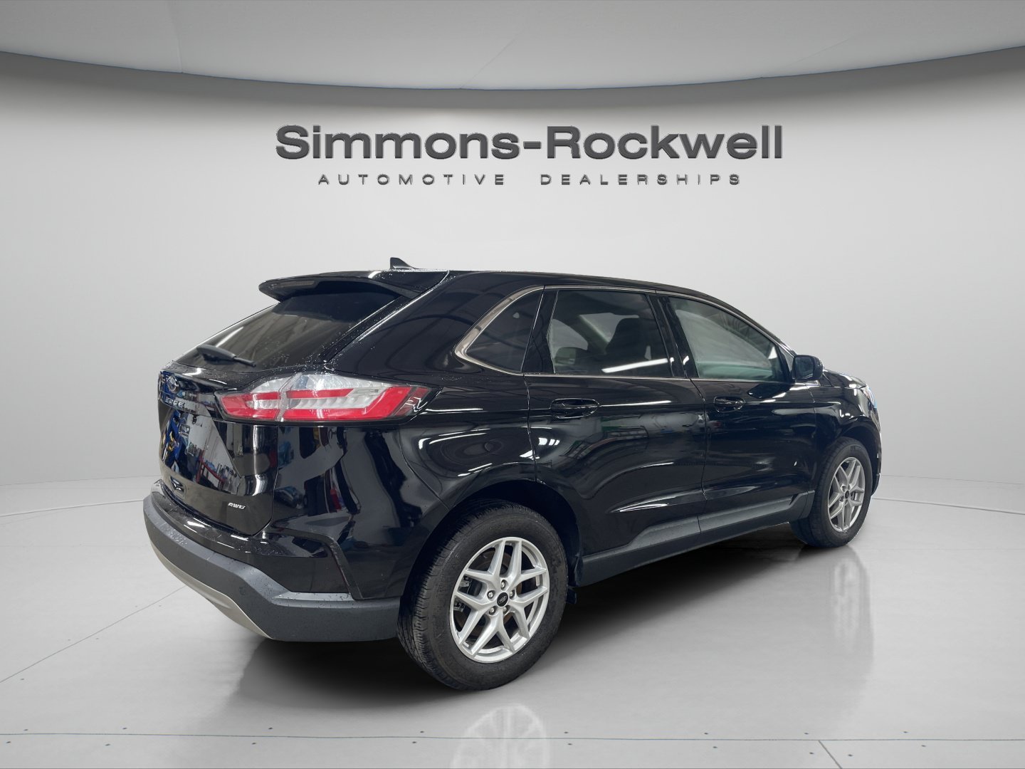 Used 2024 Ford Edge SEL w/ Convenience Package AWD/4WD image 5