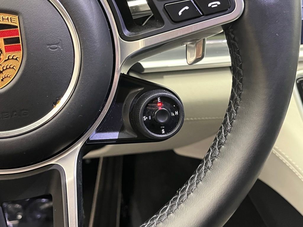 Used 2019 Porsche Panamera 4 image 14