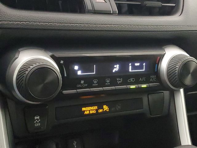 Used 2021 Toyota RAV4 LE image 28