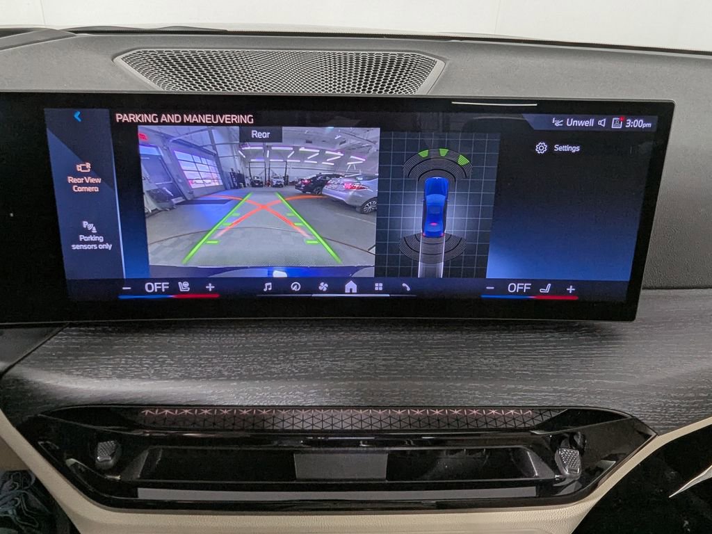 Used 2025 BMW 330i xDrive Sedan w/ M Sport Package image 23