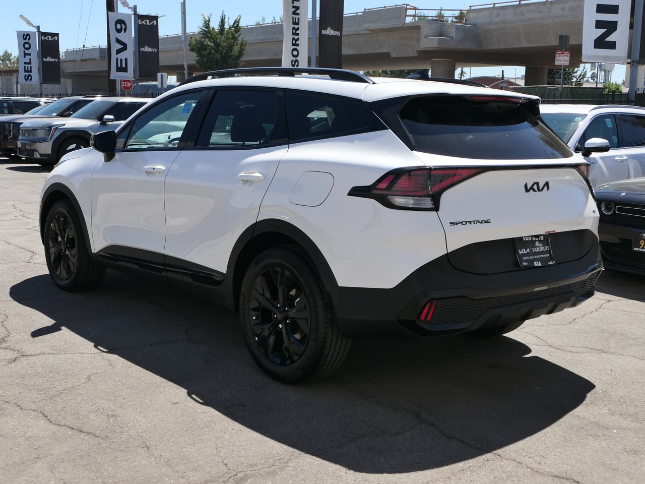 Used 2025 Kia Sportage X-Line AWD/4WD image 5