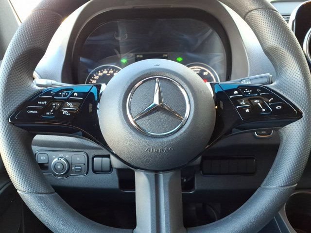 New 2025 Mercedes-Benz eSprinter 170 Cargo image 9