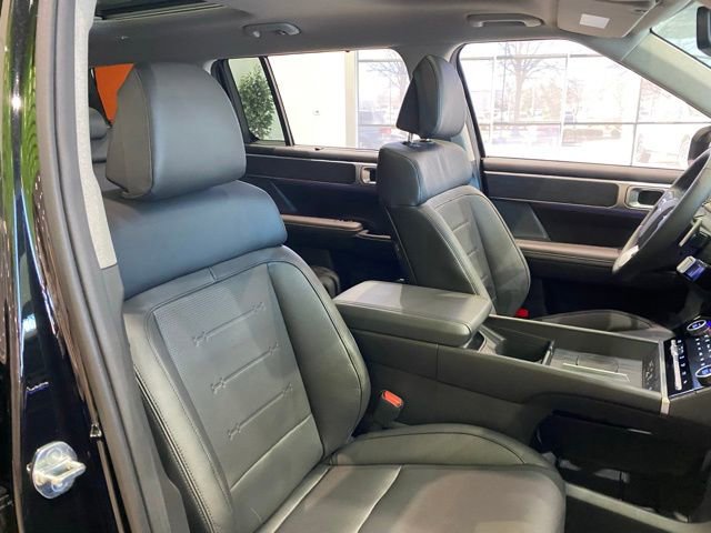 Used 2025 Hyundai Santa Fe Limited image 31